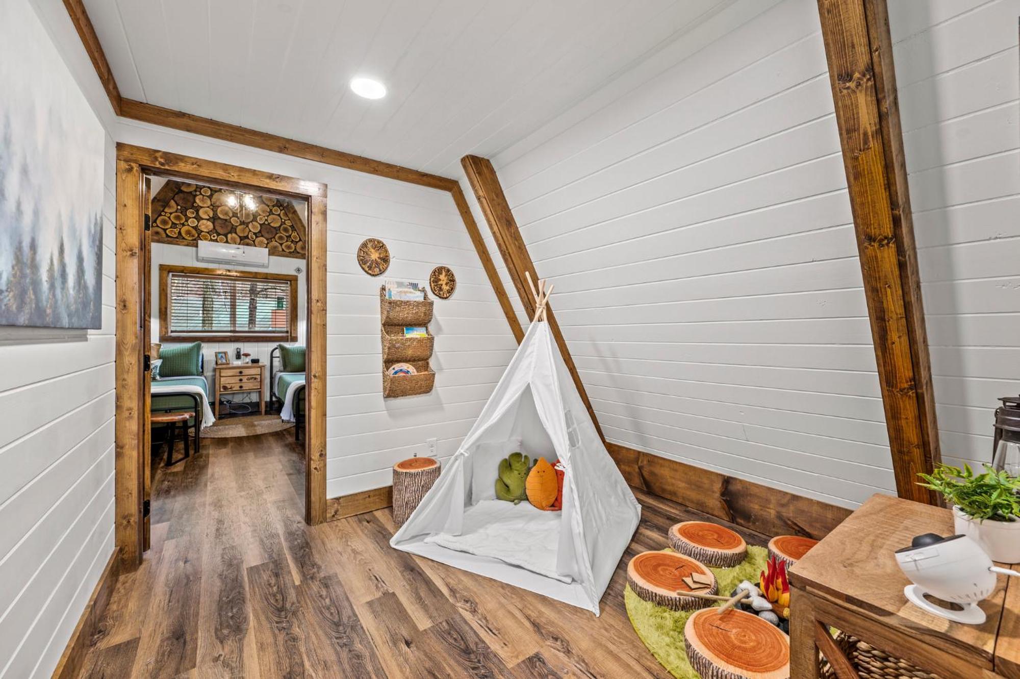 1Mile Downtown, Handicap Ramp, Hot Tub, Game Room Gatlinburg Exterior photo